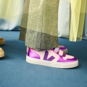 V-10 LEATHER PETALE MULTICO COSMOS